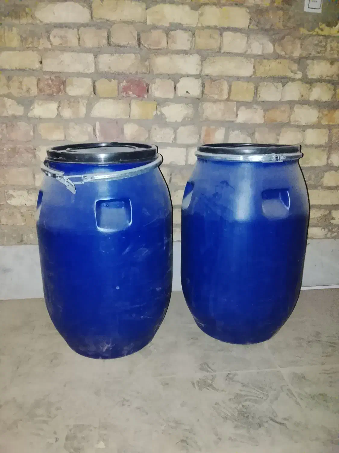 بشکه 120. معاوضه و فروش|ظروف نگهدارنده، پلاستیکی، یک‌بارمصرف|خمینی‌شهر, |دیوار