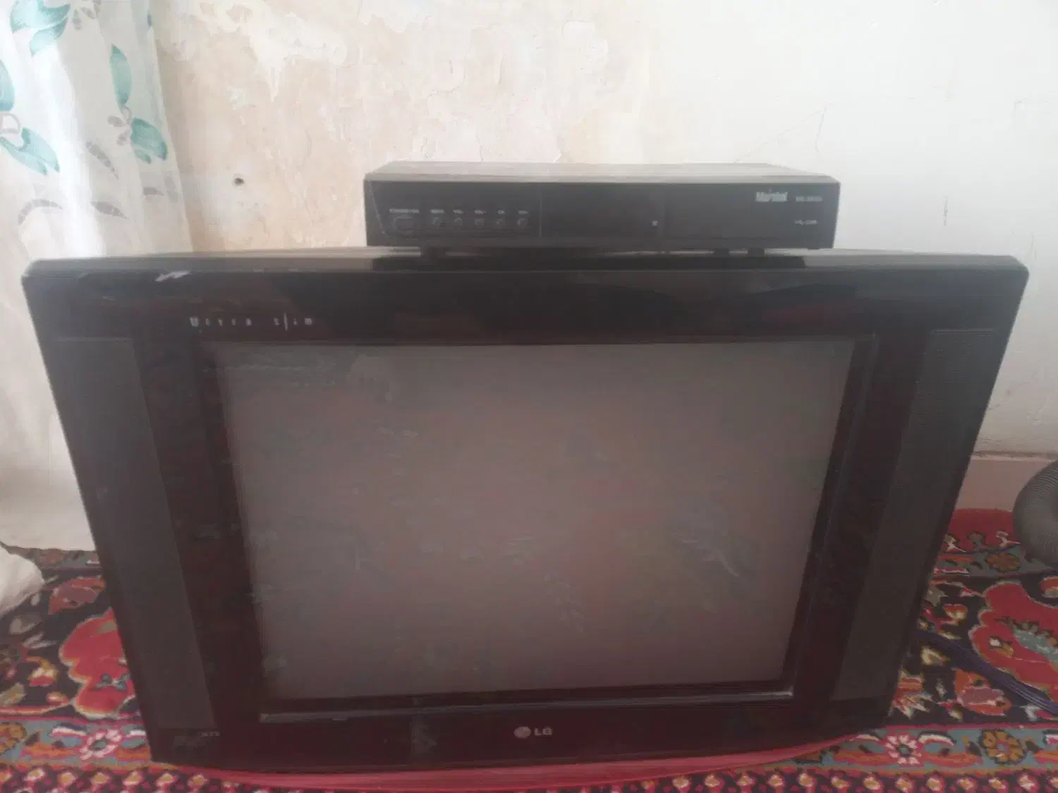 تلویزیون|تلویزیون و پروژکتور|فارسان, |دیوار