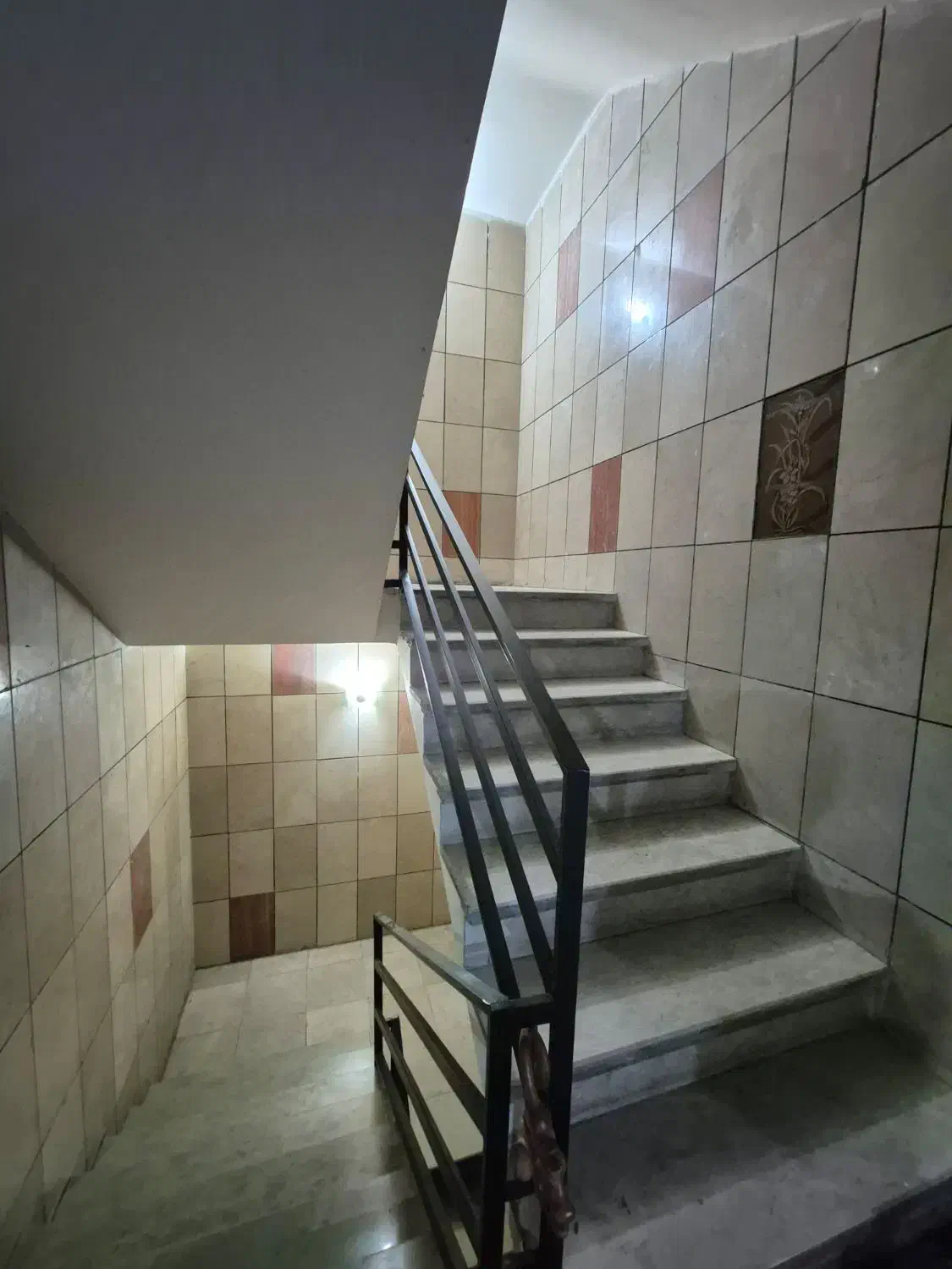 نصر 4/ 82متر / فول / نقاشی میشود / قابل تبدیل