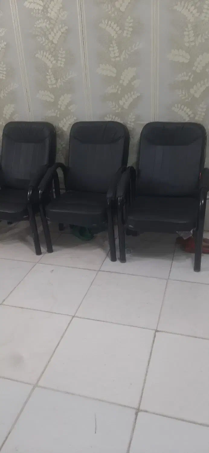 فروش فوری زیر قیمت امروز عصر  ساعت ۸ هستم|آرایشگاه و سالن‌های زیبایی|اهواز, کوروش|دیوار