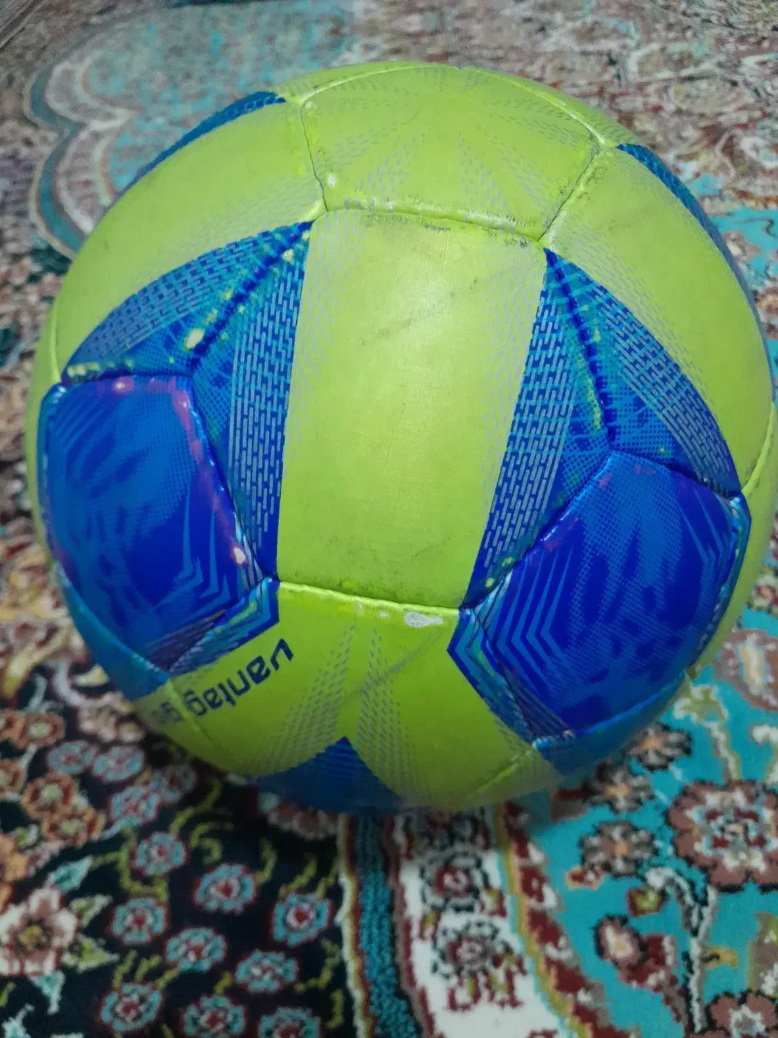 توپ فوتبال|ورزش‌های توپی|کلاله, |دیوار