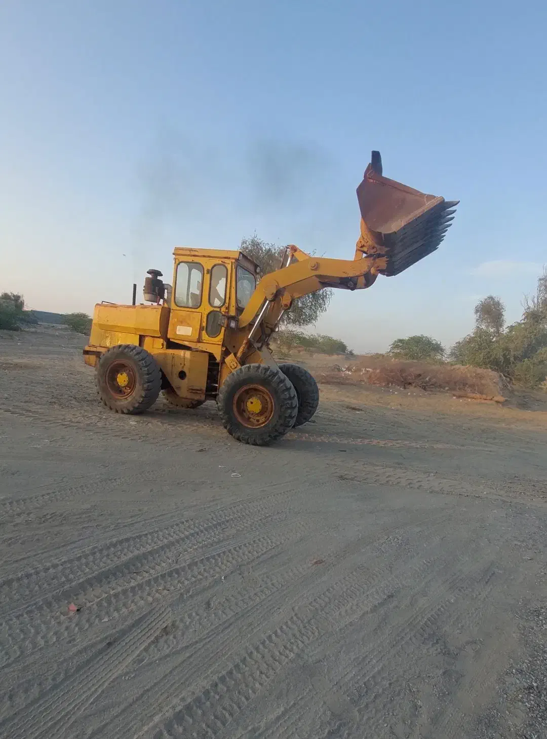 لودر هپکو ۵۲۰|خودرو سنگین|بند زرک, |دیوار