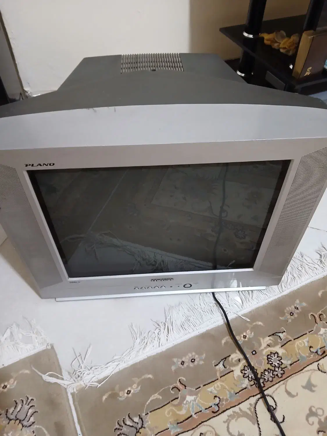 تلویزیون ۱۵ و۲۱ اینچ|تلویزیون و پروژکتور|تهران, بریانک|دیوار