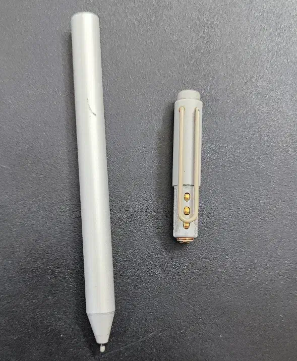 قلم سرفیس پرو ۴|قطعات و لوازم جانبی رایانه|قم, پردیسان|دیوار