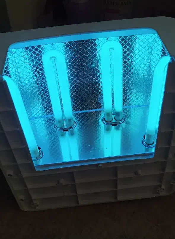 دستگاه یووی یاکسون|آرایشگاه و سالن‌های زیبایی|جوانرود, |دیوار