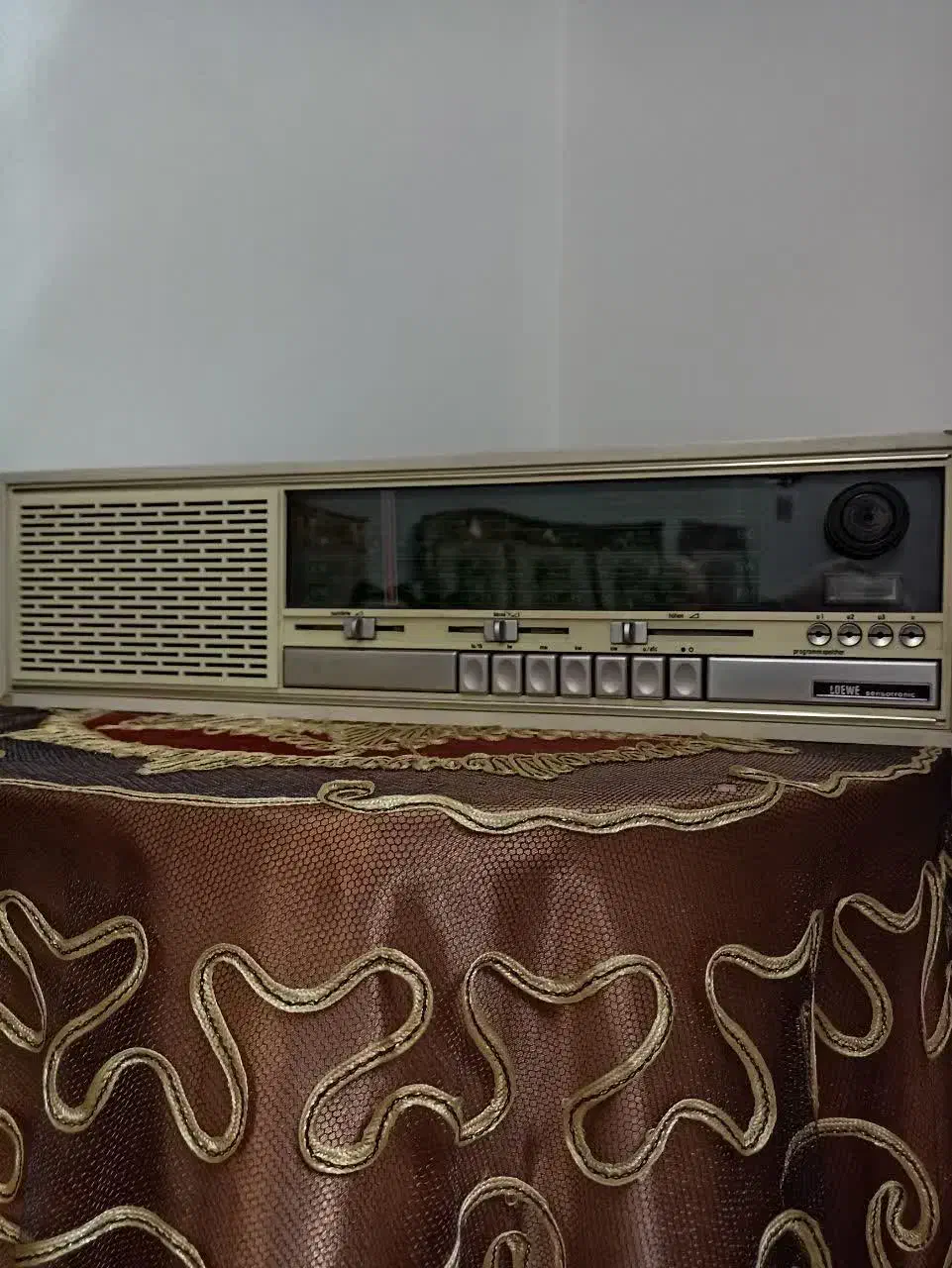 رادیو قدیمی|کلکسیون اشیاء عتیقه|رودهن, |دیوار