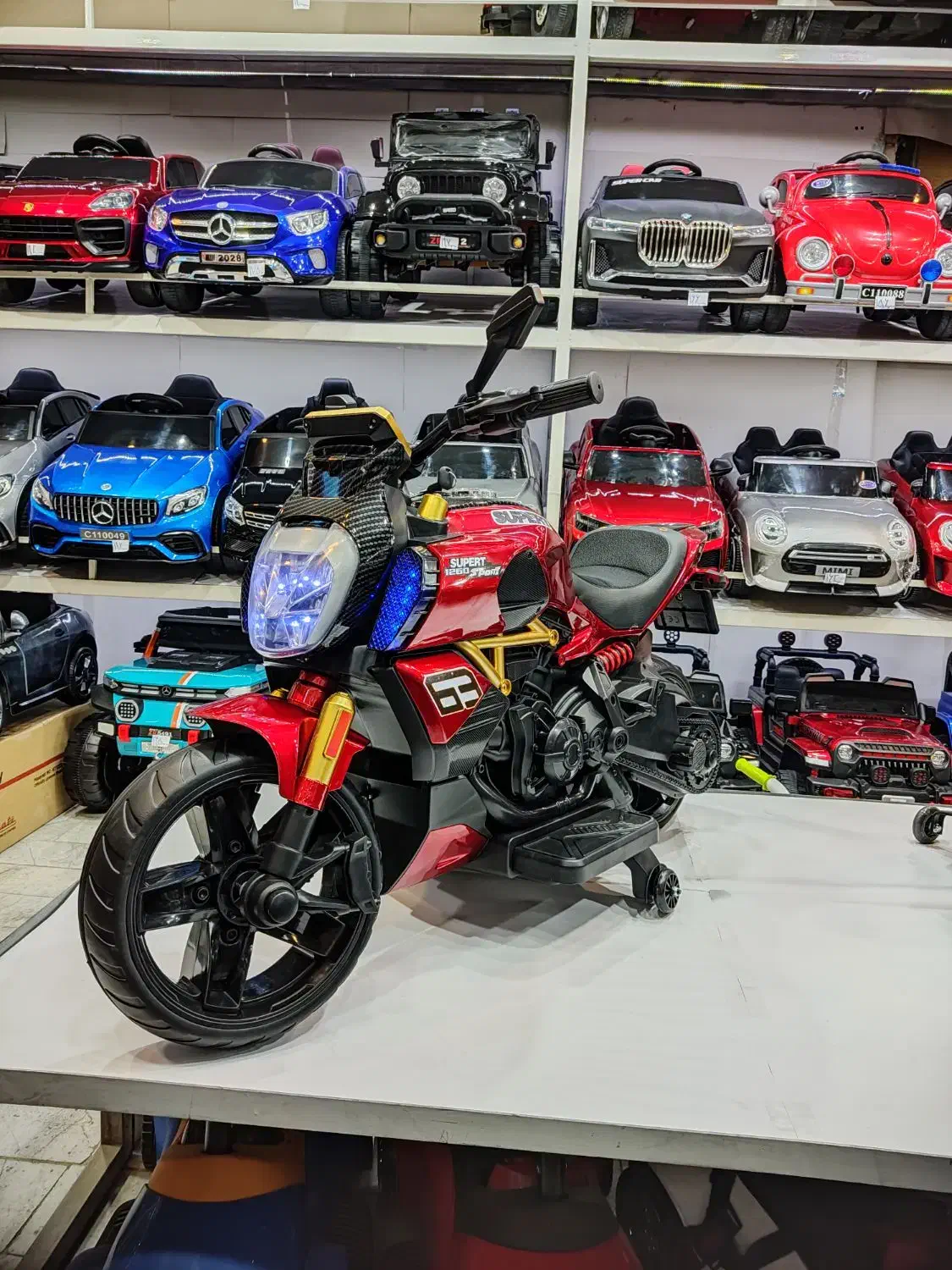 موتور شارژی ۱۲۶۰|اسباببازی بچه|مشهد, مصلی (کارمندان اول)|دیوار