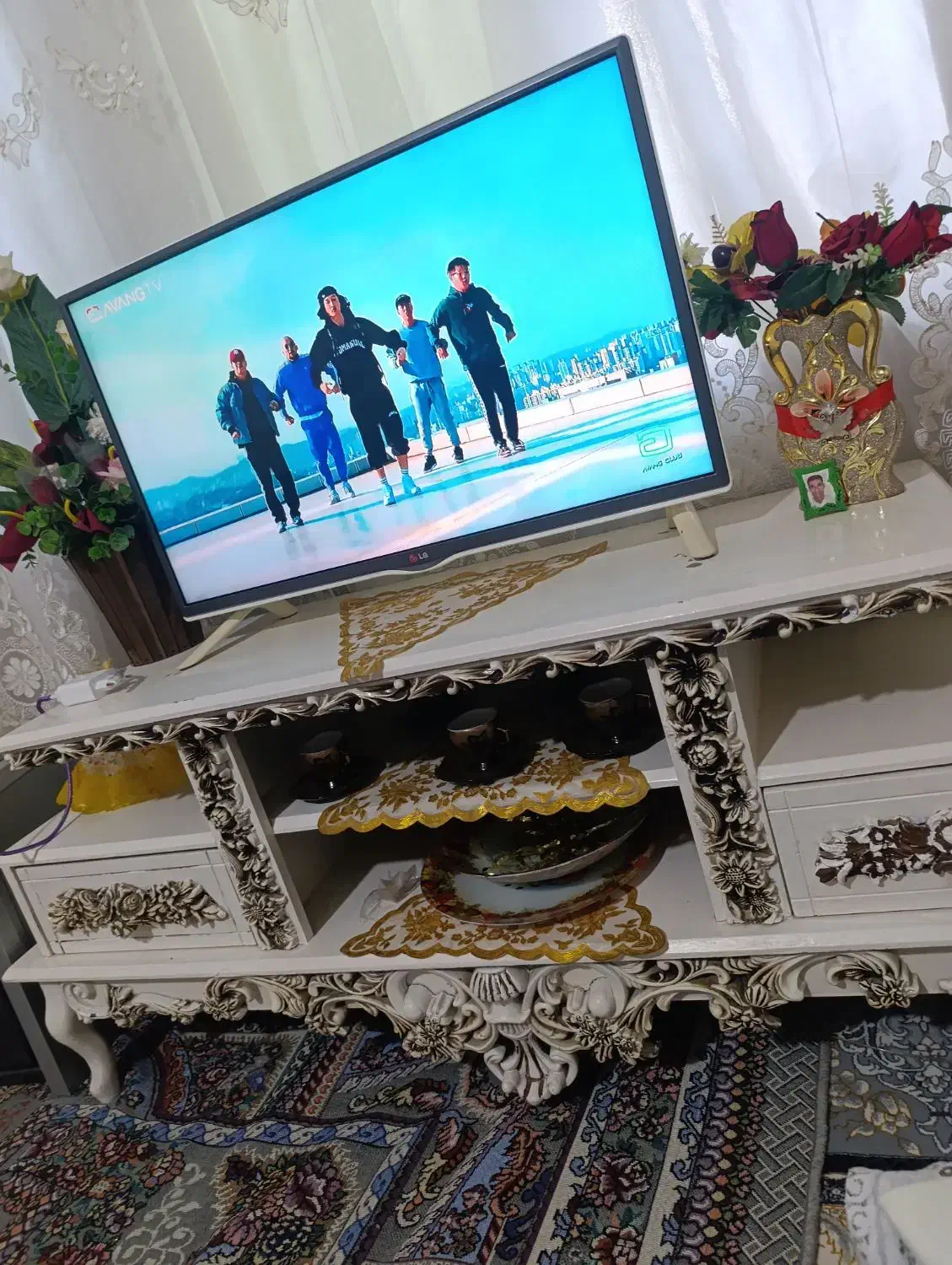 میز تلویزیون و جلو مبلی فلزی|میز تلویزیون|مشهد, انصار|دیوار