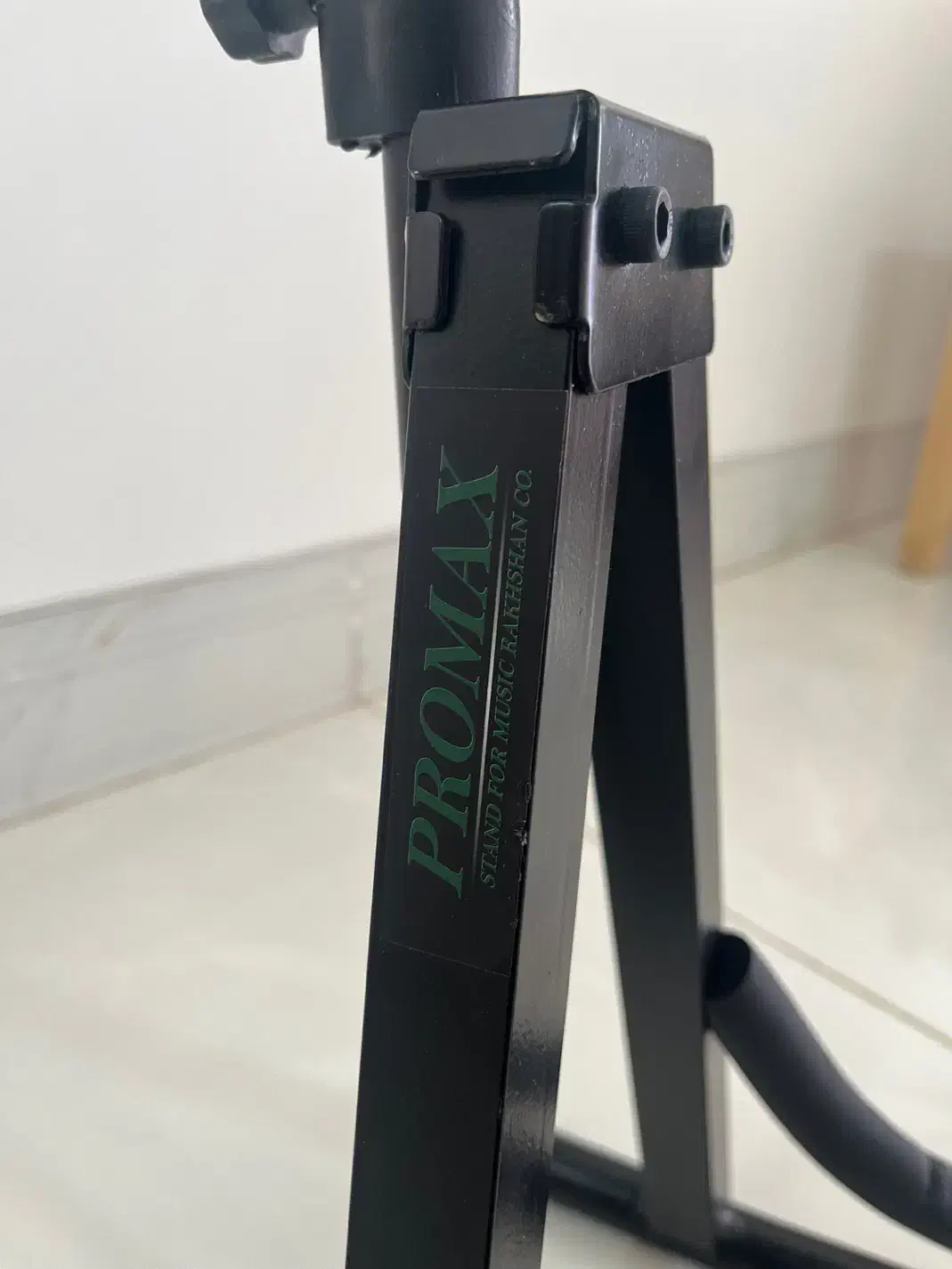 پایه گیتار پرومکس|گیتار، بیس، امپلیفایر|مبارکه, |دیوار