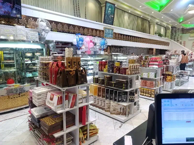 استخدام نانپز و کیکساز در قنادی گلستان|استخدام خدمات فروشگاه و رستوران|تهران, شاهین|دیوار