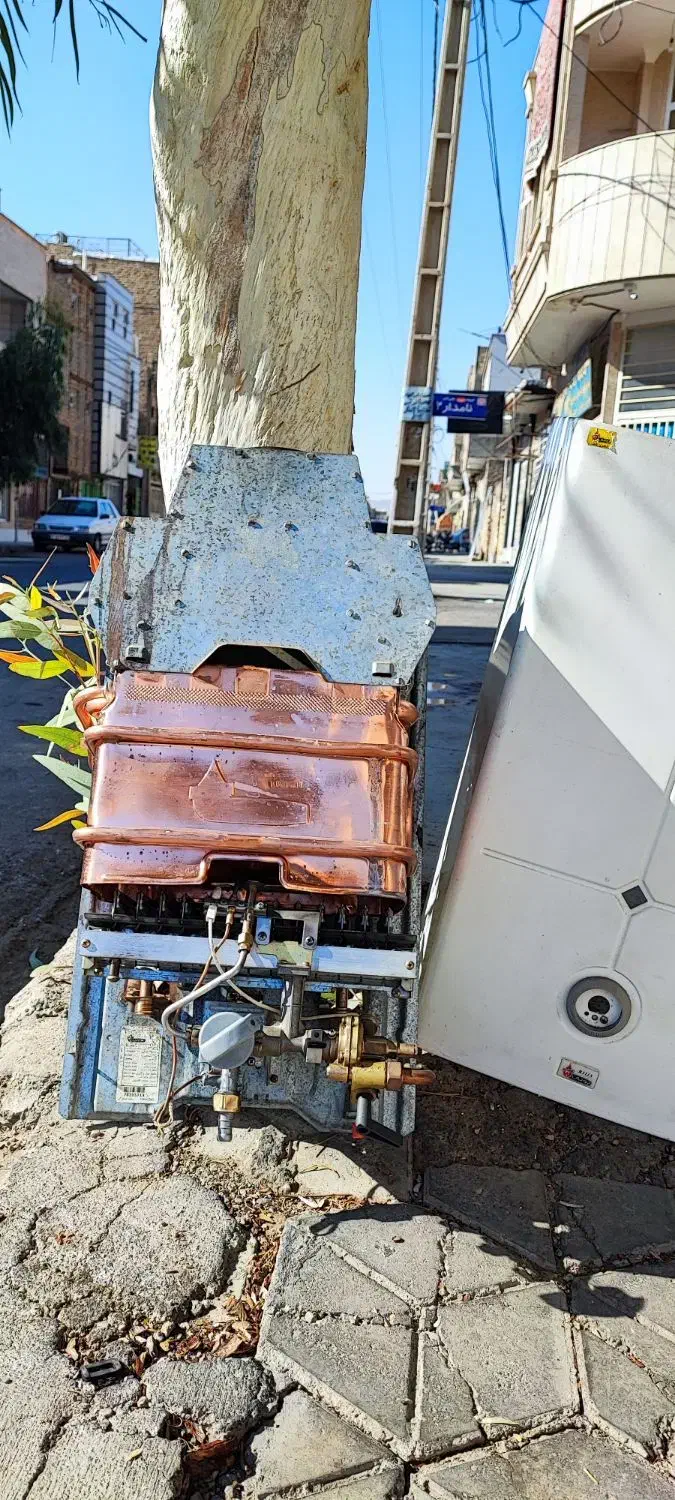 آبگرمکن قدیمی خونه ت آب رو داغ نمیکنه توضیحات|آبگرمکن، پکیج، شوفاژ|ساوه, |دیوار