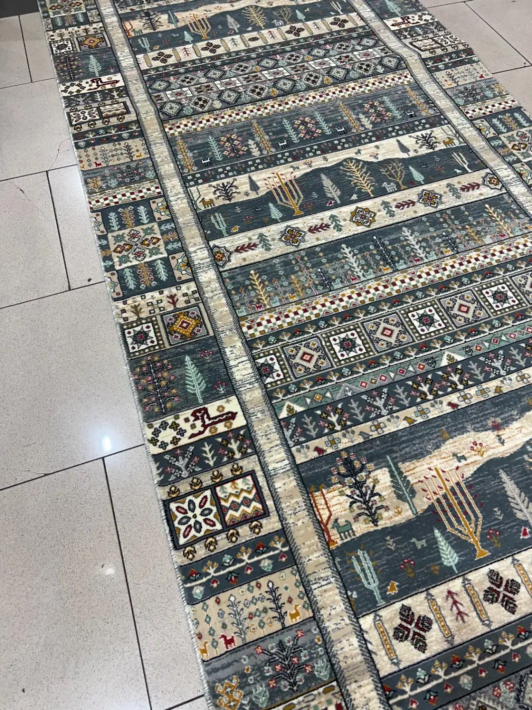 فرش کناره ۷۰۰شانه طرح درخت زندگی نوین|فرش|کرج, حصارک بالا|دیوار