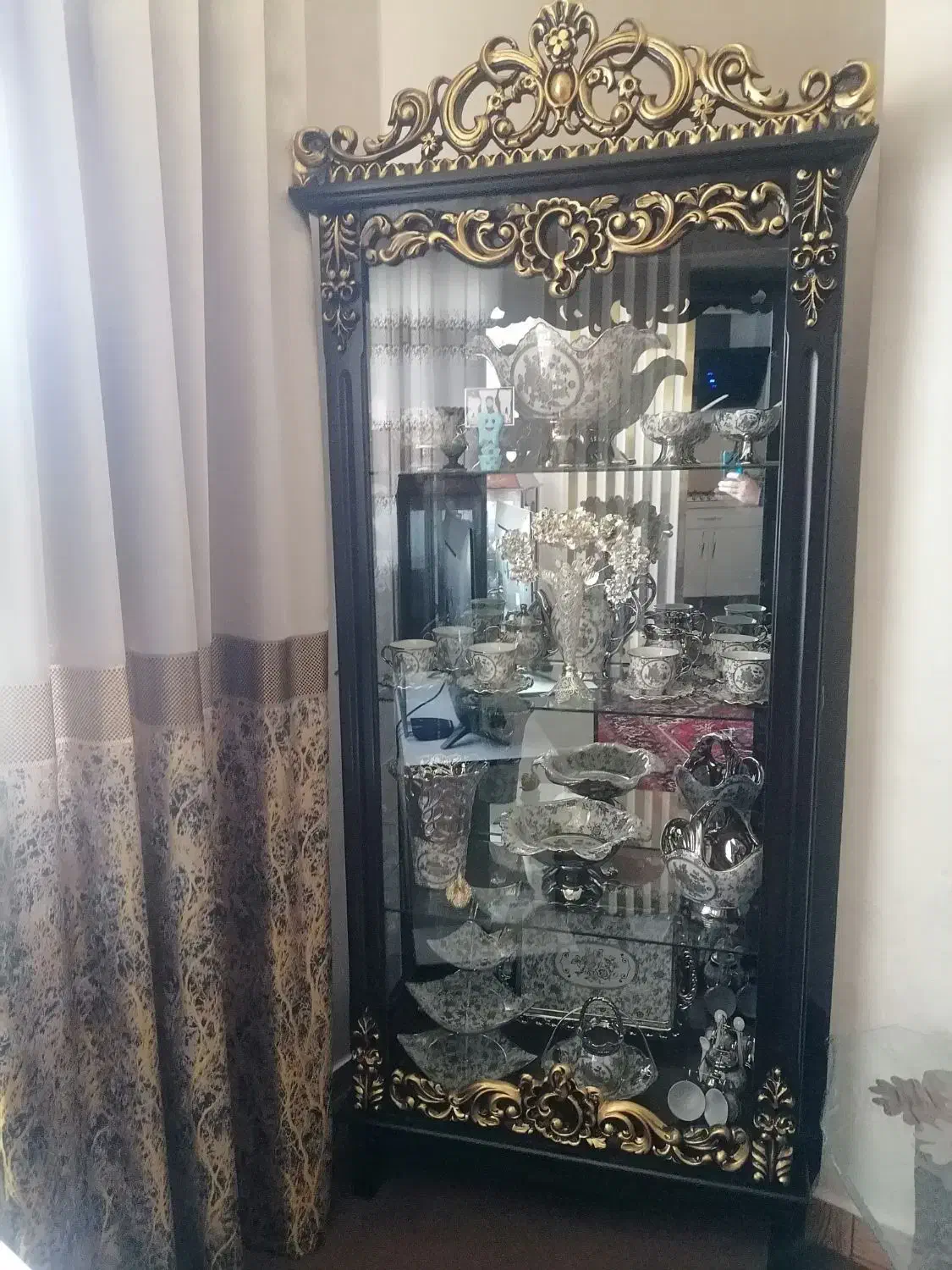 بوفه چوبی در حد نو|بوفه، ویترین، کنسول|تبریز, |دیوار