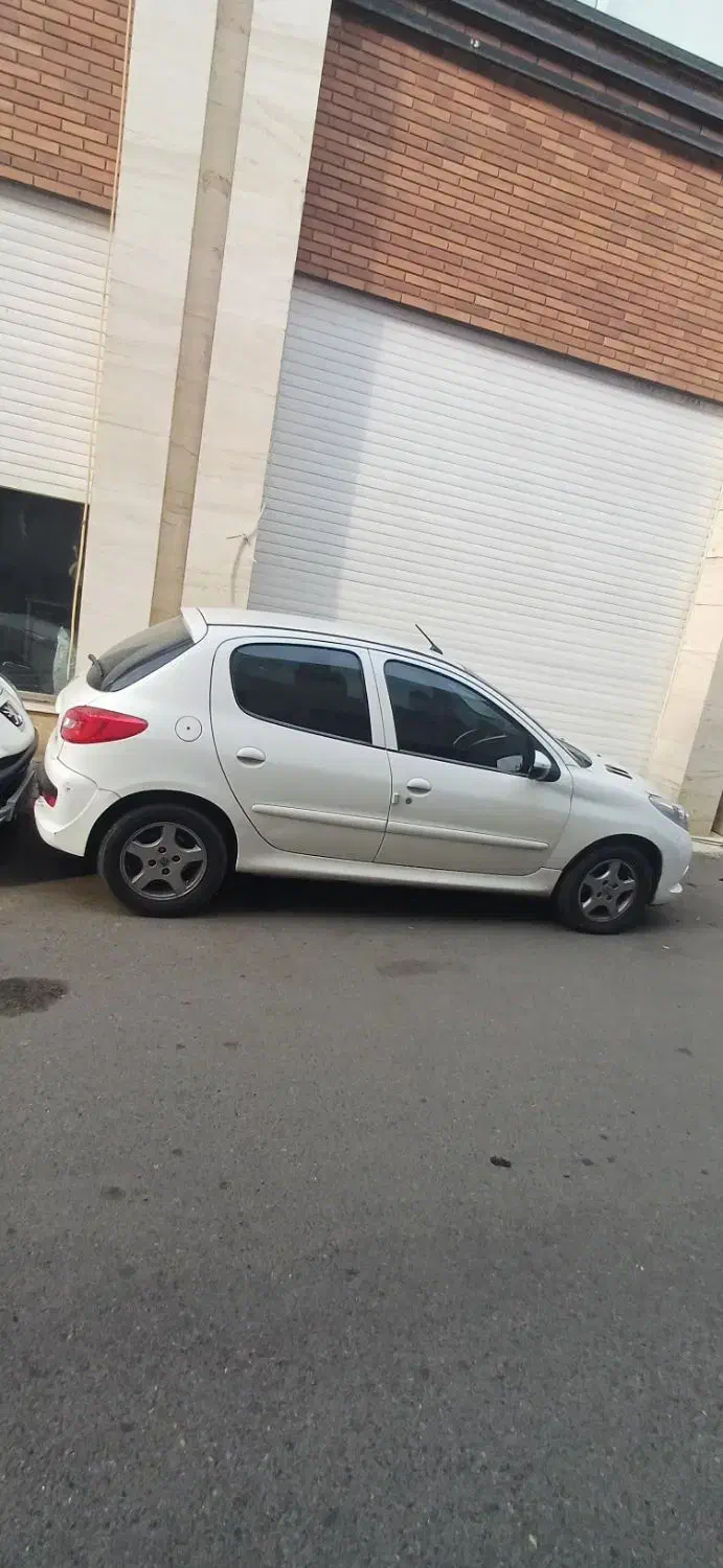 ۲۰۷ اتومات|خودرو سواری و وانت|لاهیجان, گلستان|دیوار