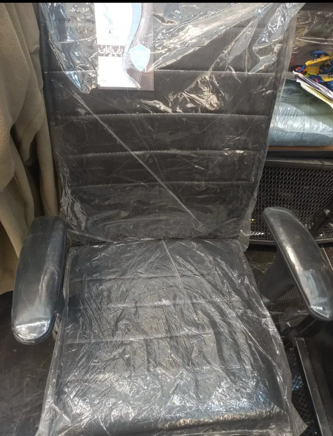 صندلی اداری|دفتر کار|پاکدشت, پاکدشت (مامازند)|دیوار