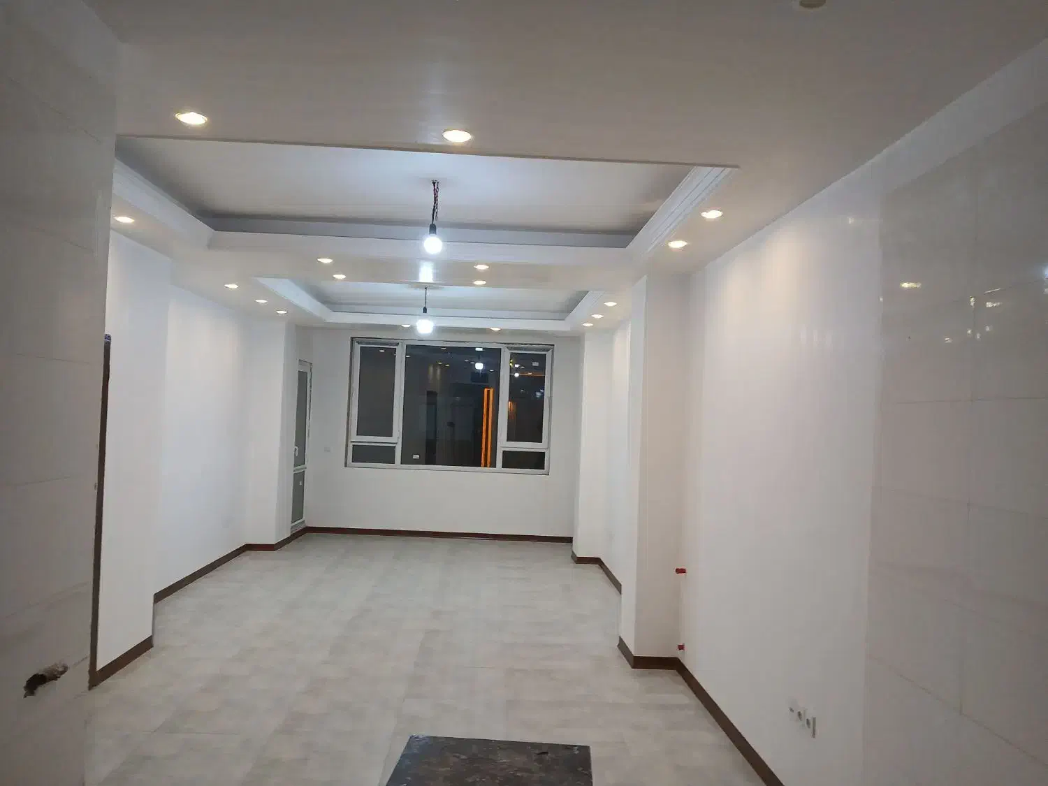 ۹۵متر۲خ/پارکینگ/بخشداری (استخر ارسنجانی)|فروش آپارتمان|رباط‌کریم, رباط‌کریم|دیوار