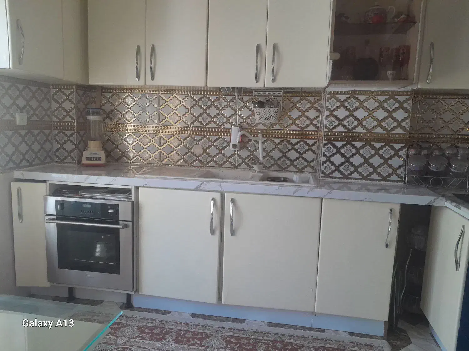 نصاب کابینت وکمددیواری|خدمات پیشه و مهارت|صومعه‌سرا, |دیوار