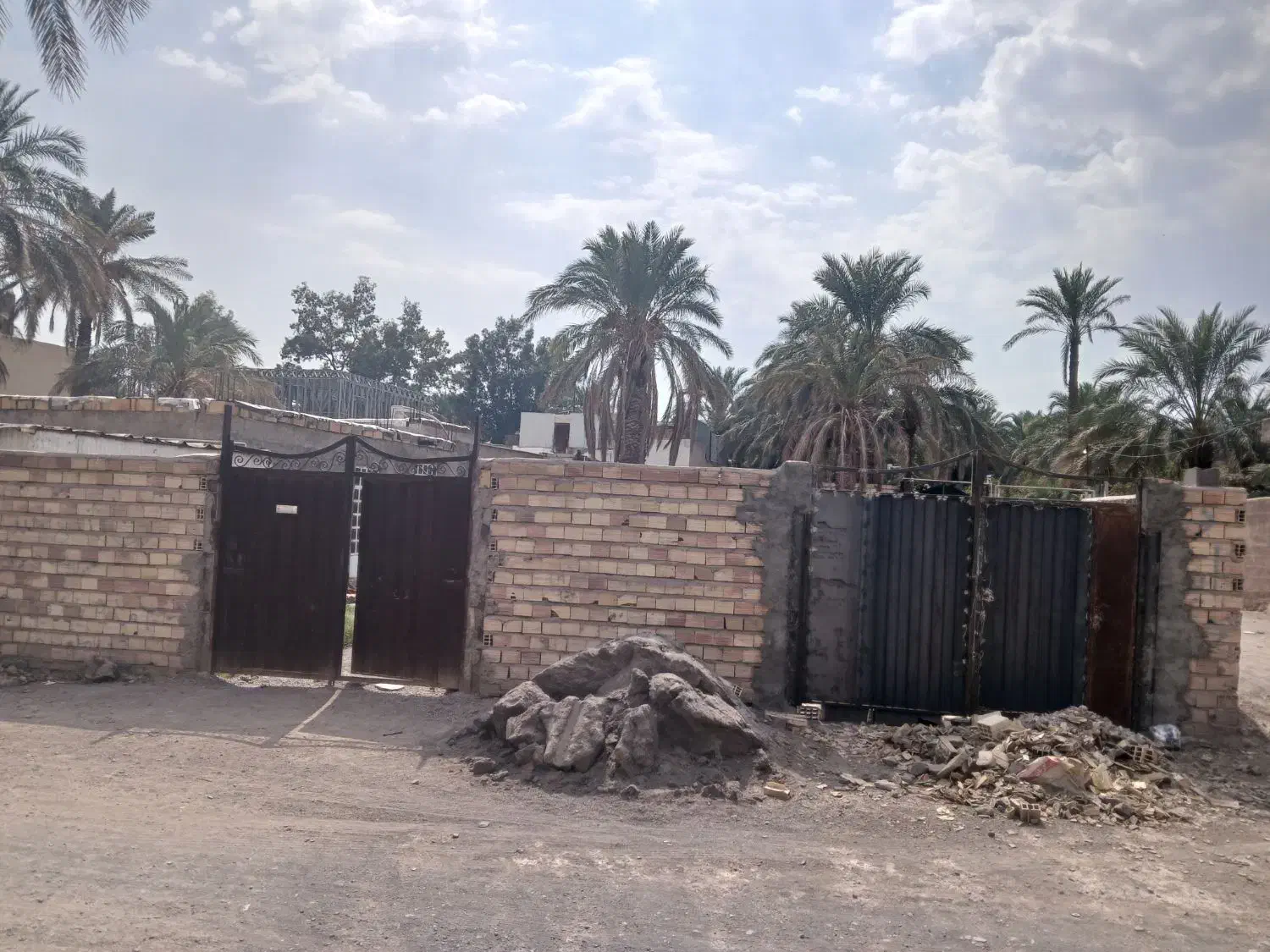 فروش زمین دو نبش با پروانه دوطبقه خیابان مهداب|فروش زمین و ملک کلنگی|بم, |دیوار