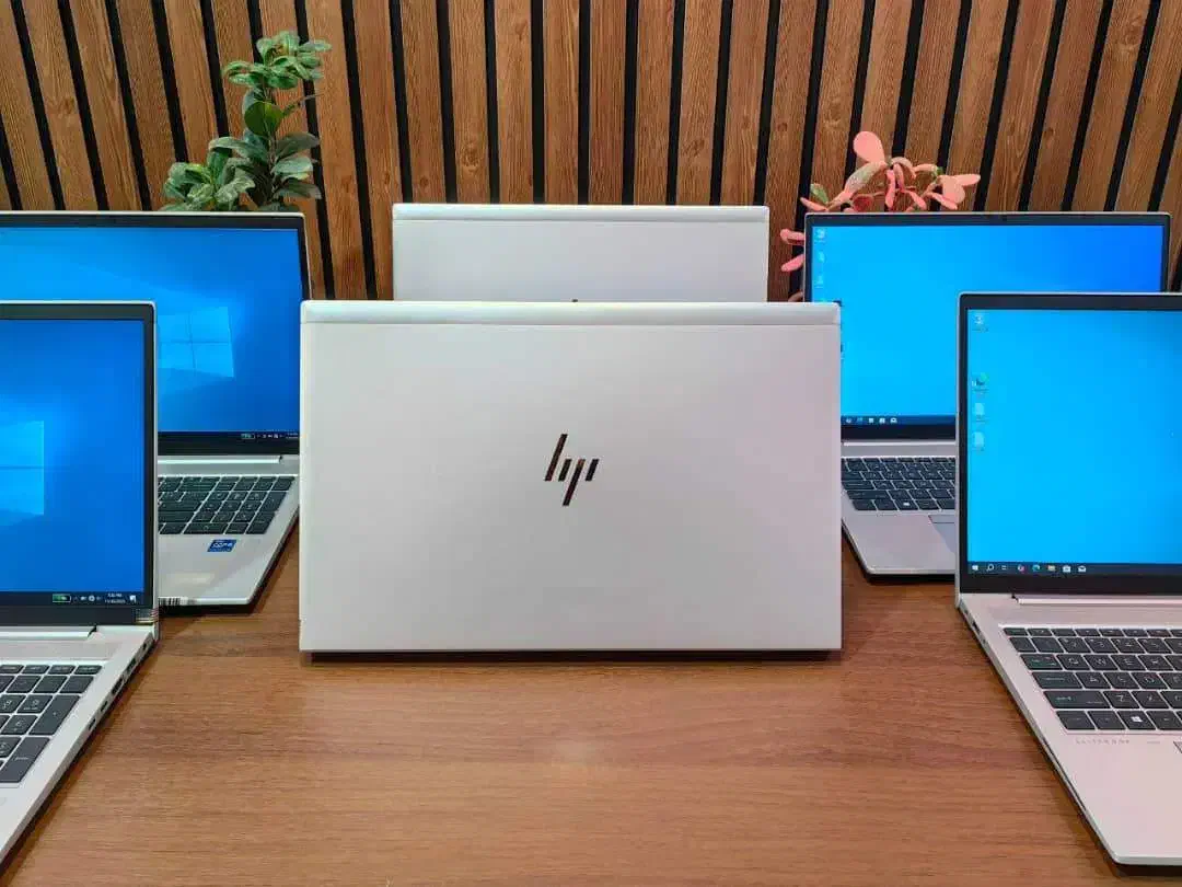 فروش لپ‌تاب و سایر وسایل الکترونیکی.ارسال از بانه|رایانه همراه|تهران, فلسطین (میدان انقلاب)|دیوار