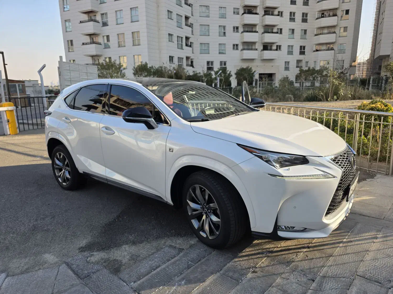 lexus nx200t fsport|خودرو سواری و وانت|تهران, شهرک چیتگر|دیوار