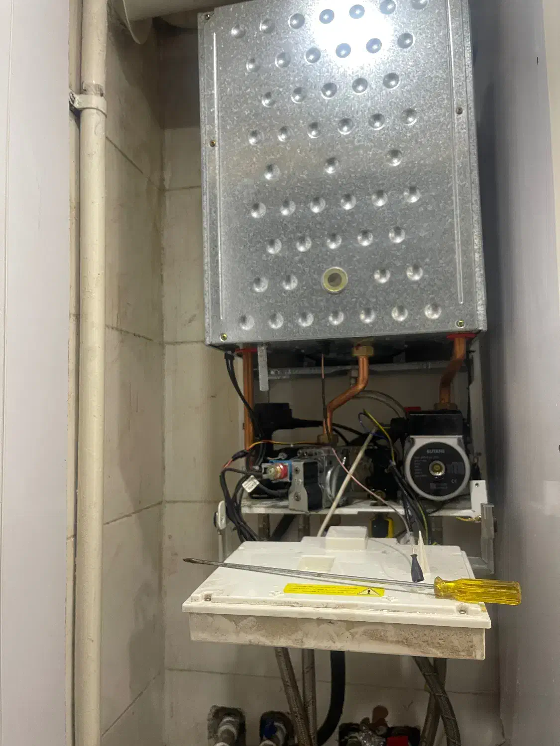 تعمیر تعمیرکار و سرویس و سرویسکار پکیج و لوله کشی|خدمات پیشه و مهارت|تهران, تهرانپارس غربی|دیوار