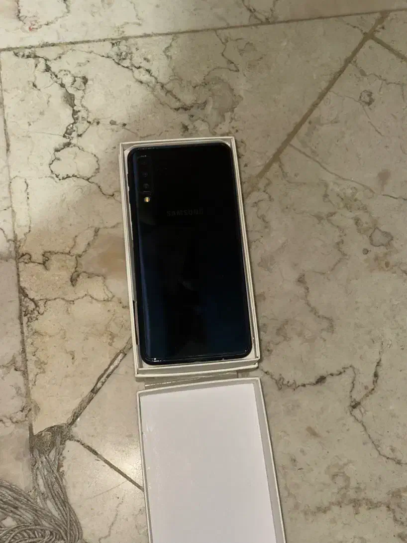 Samsung galaxy a7 2018 گلگسی ای ۷|موبایل|تهران, ستارخان|دیوار