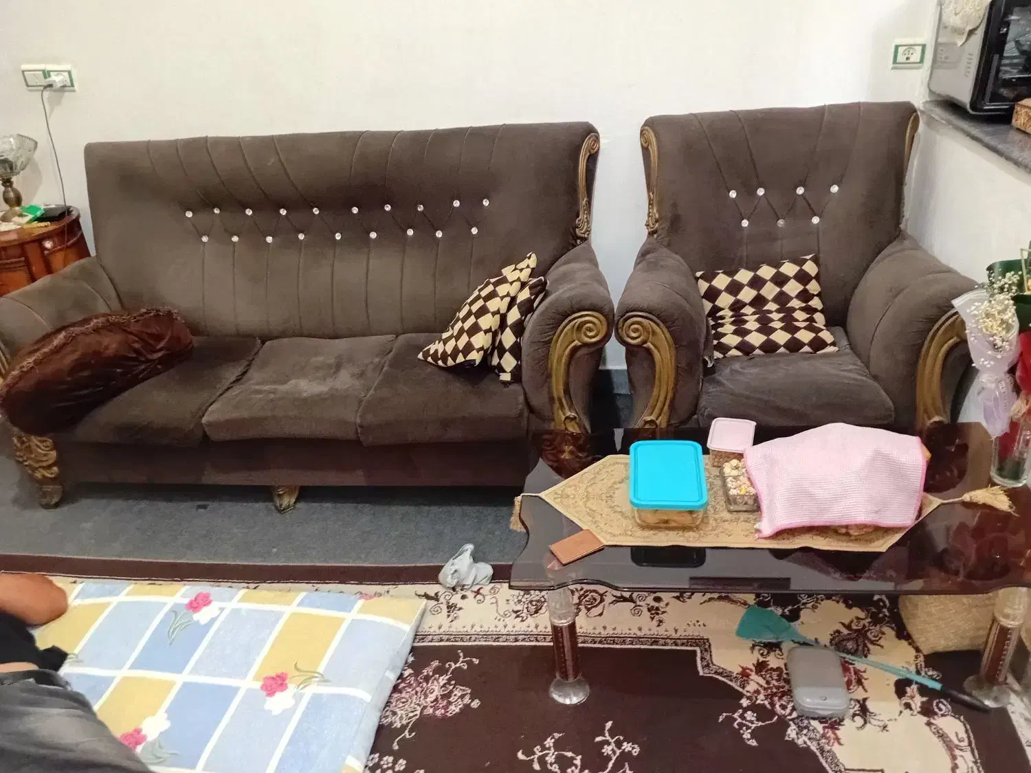 مبل دسته دوم نیاز به تعمیر دارد|مبلمان خانگی و میز عسلی|ساری, |دیوار