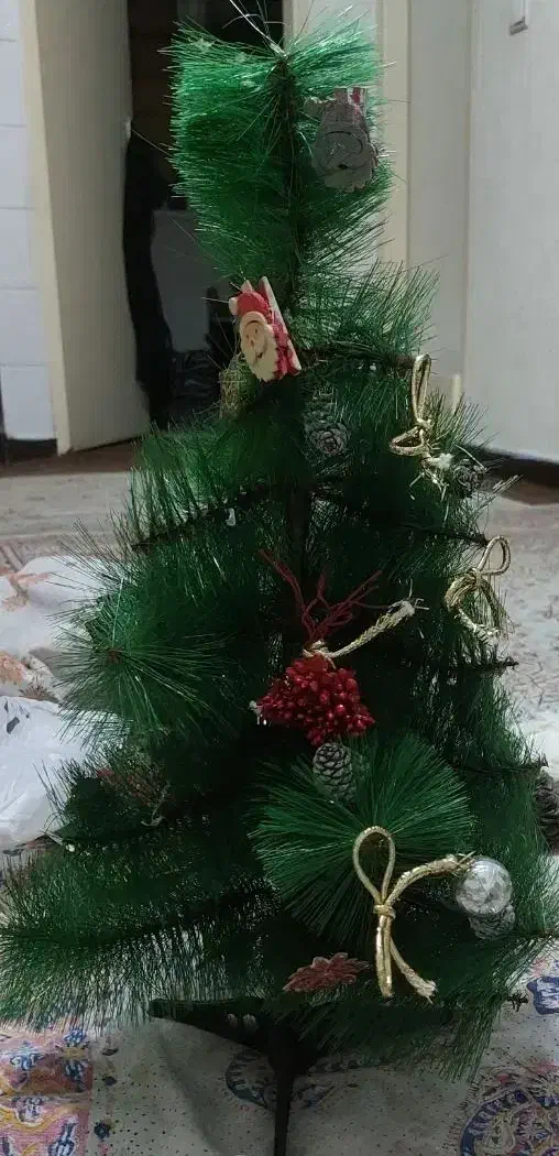 درخت کریسمس ۵۰سانت|گل مصنوعی|اندیشه, اندیشه فاز ۱|دیوار