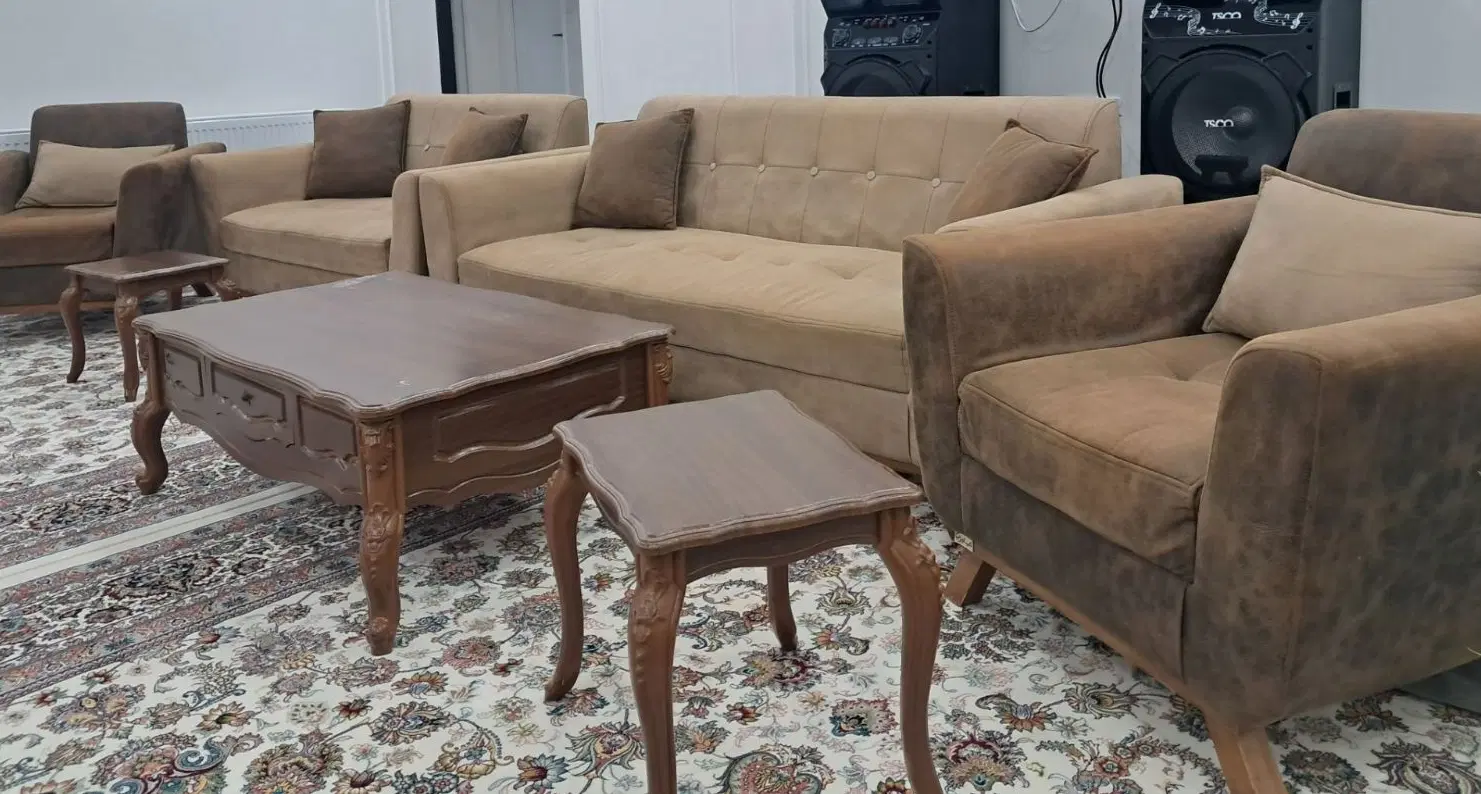 مبل|مبلمان خانگی و میز عسلی|قائن, |دیوار