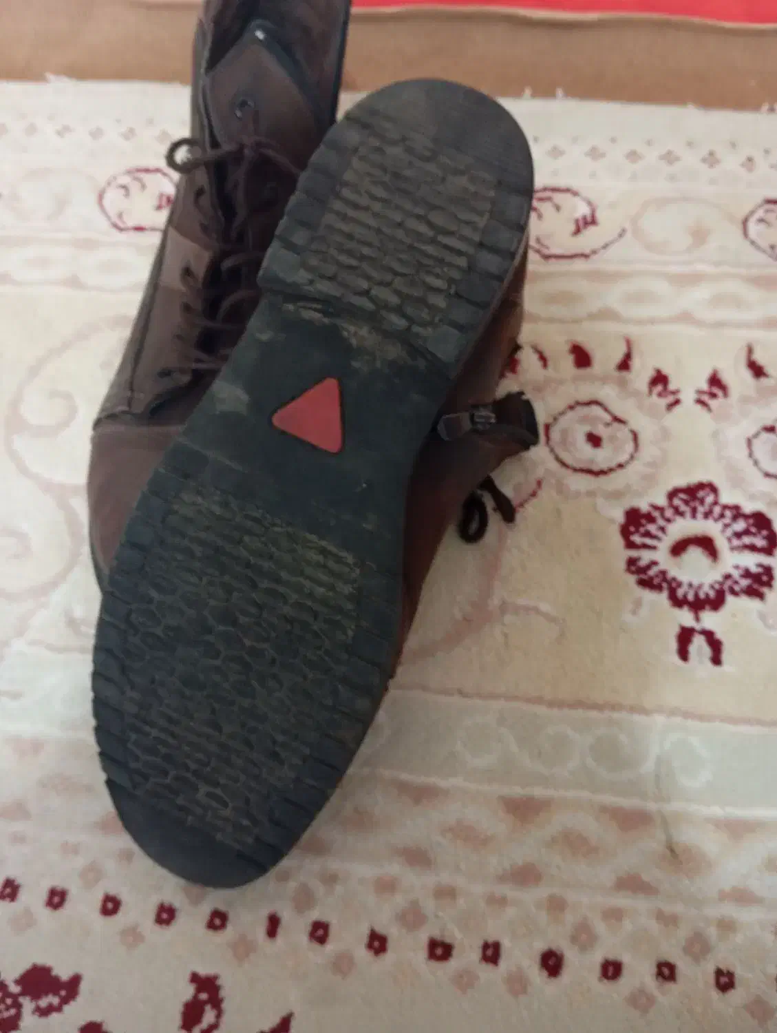 کفش نو|کیف، کفش، کمربند|جلفا, |دیوار