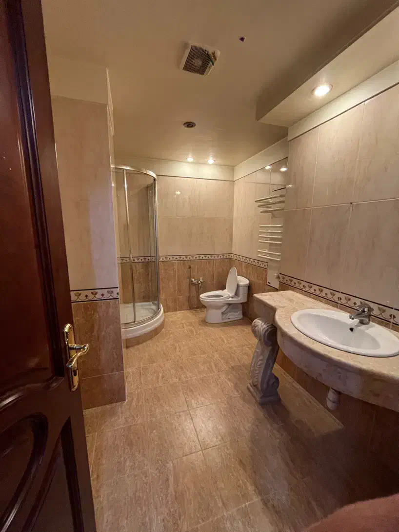 فرمانیه ۳۵۰ متر ۴خواب تاپ لوکیشن فول امکانات