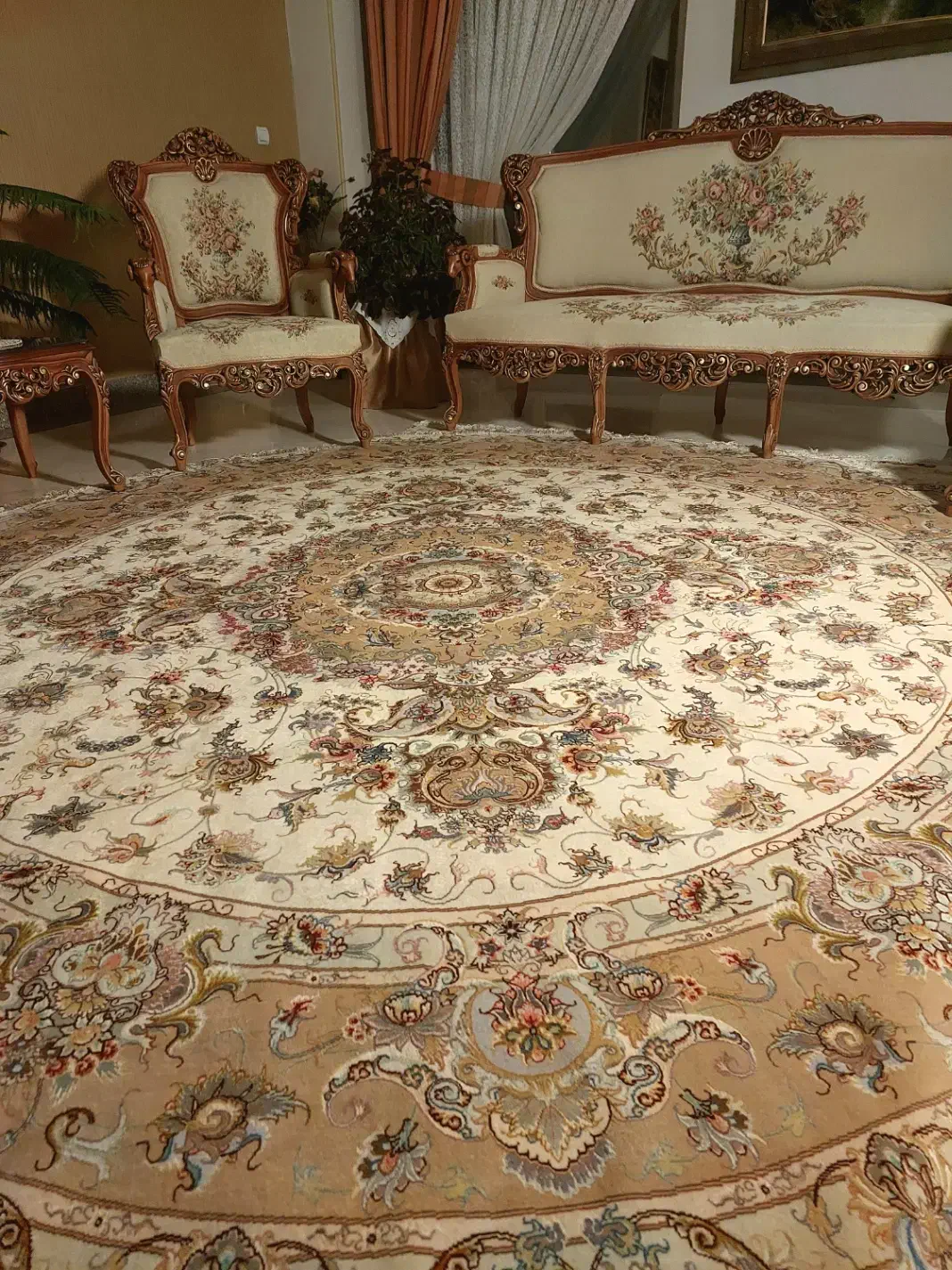 فرش دایره دستبافت ۳×۳|فرش|تهران, مدائن|دیوار