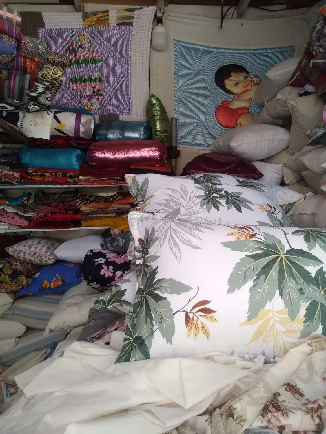 لحاف دوزی و کالای خواب|رختخواب، بالش، پتو|هشتگرد, هشتگرد قدیم|دیوار