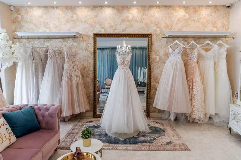 لباس عروس|لباس|شیروان (خراسان), |دیوار