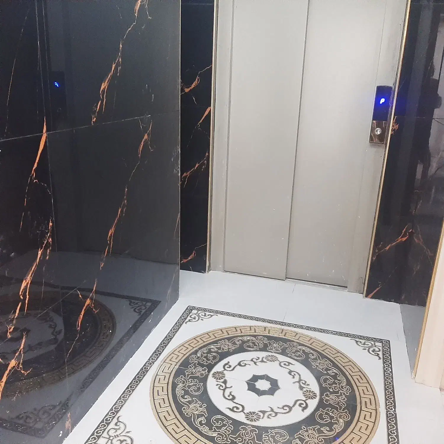 فقط تعمیرات کاشی کاری|خدمات پیشه و مهارت|سهند, |دیوار