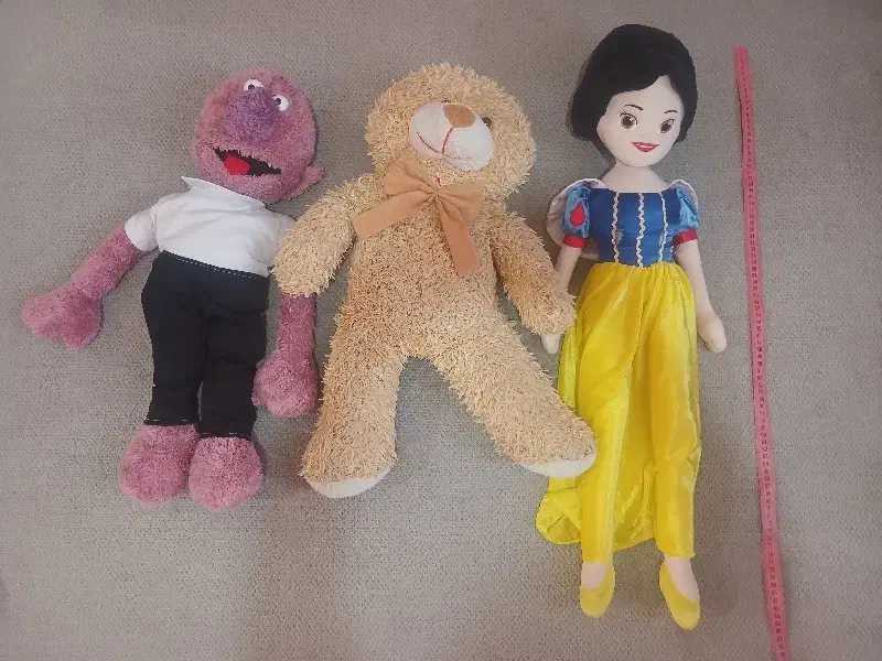 عروسک|اسباب‌بازی بچه|چناران, |دیوار