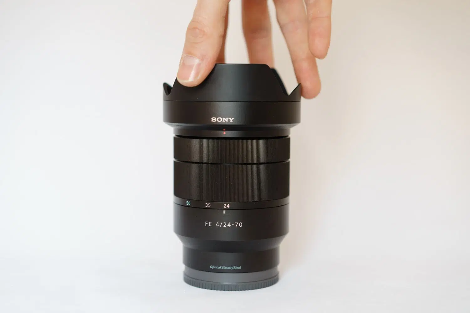 لنز 24 70 زایس مانت سونی 24.70 zeiss for sony اف ۴|دوربین عکاسی و فیلم‌برداری|مشهد, حرم مطهر رضوی|دیوار