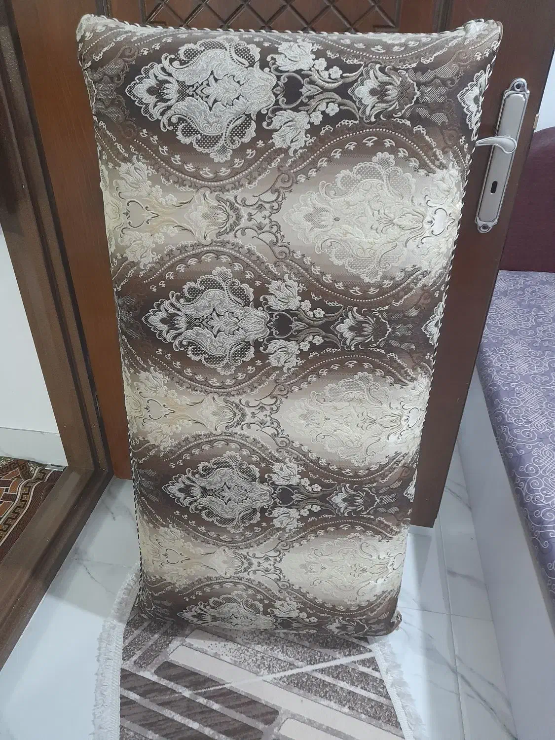 پ شتی|پشتی|سلماس, |دیوار