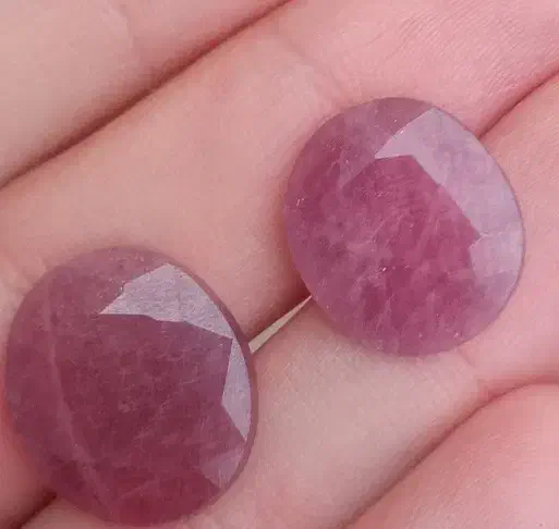 نگین یاقوت سرخ اصل سایز درشت|جواهرات|زنجان, |دیوار