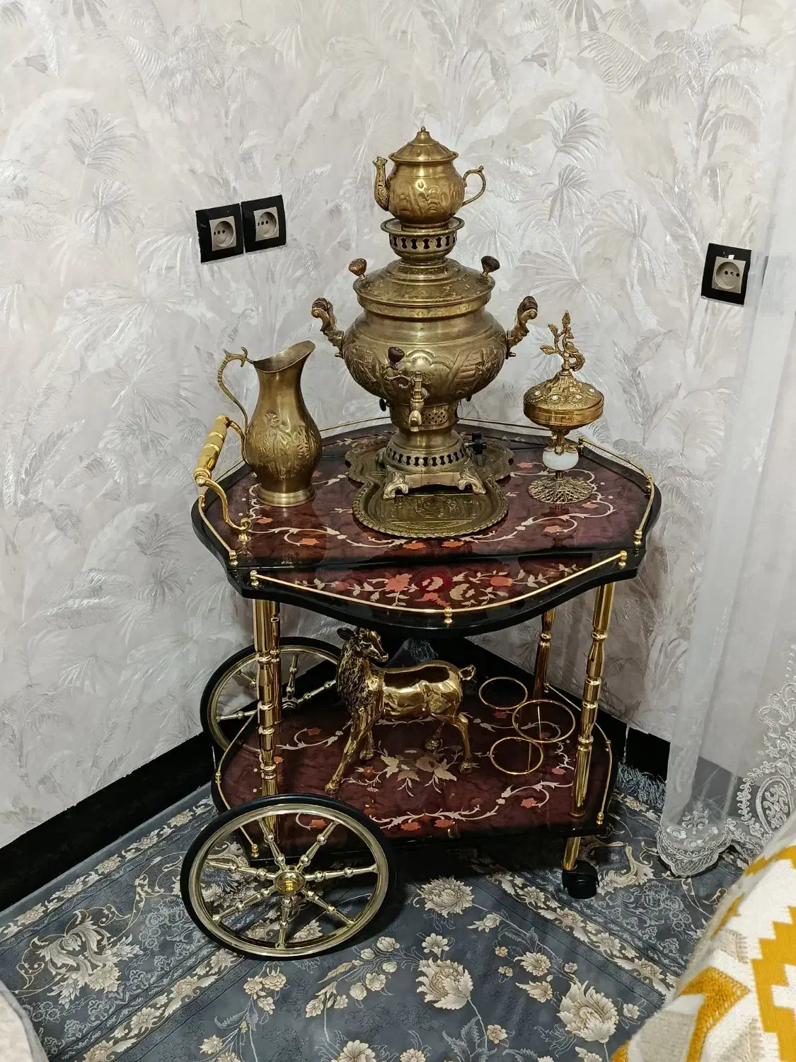 میزبار تزئینی|بوفه، ویترین، کنسول|دره شهر, |دیوار