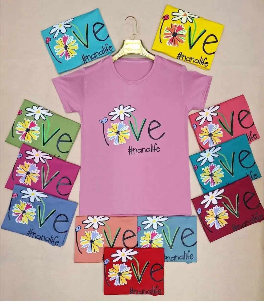 لباس زنانه و بچگانه|لباس|شیروان (خراسان), |دیوار