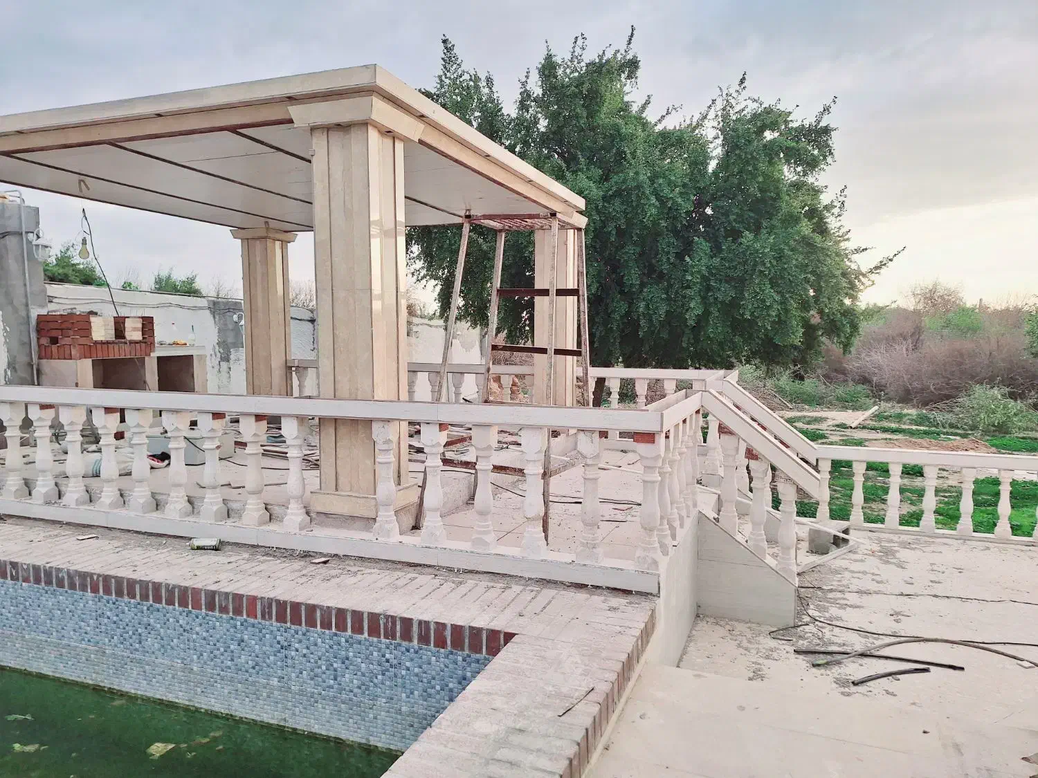 اجرای آلاچیق استخرآبنما باربیکیو و نرده|خدمات پیشه و مهارت|شوشتر, |دیوار