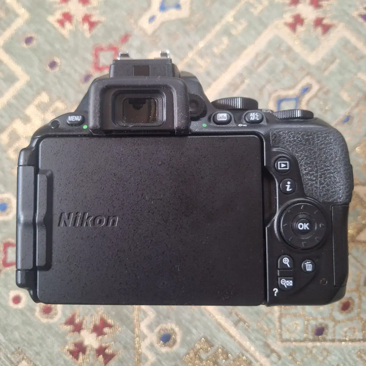 دوربین عکاسی نیکون d5500 در حد نو با جعبه و کیف|دوربین عکاسی و فیلمبرداری|شیراز, زرهی|دیوار