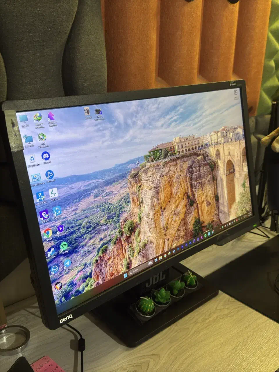 مانیتور بنکیو ۲۴ اینچ مدل ZOWIE XL 2411|قطعات و لوازم جانبی رایانه|کیش, |دیوار