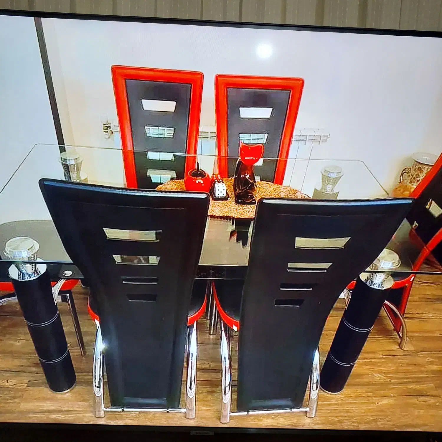 میز غذاخوری|میز و صندلی غذاخوری|شاهین‌شهر, شهرک میلاد|دیوار