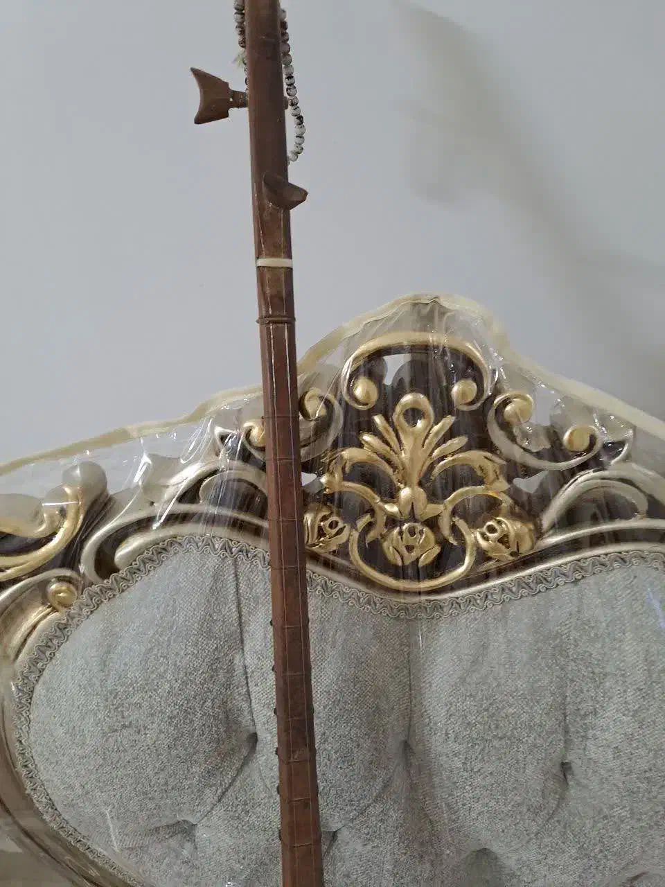 دوتار ساخت دست استاد یگانه|سازهای سنتی|درگز, |دیوار