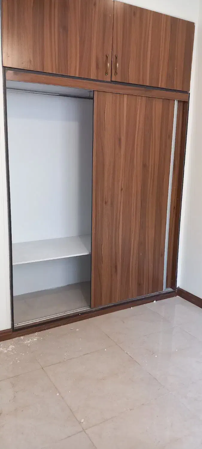 120متر سه خواب فول امکانات (( خوش نقشه ))