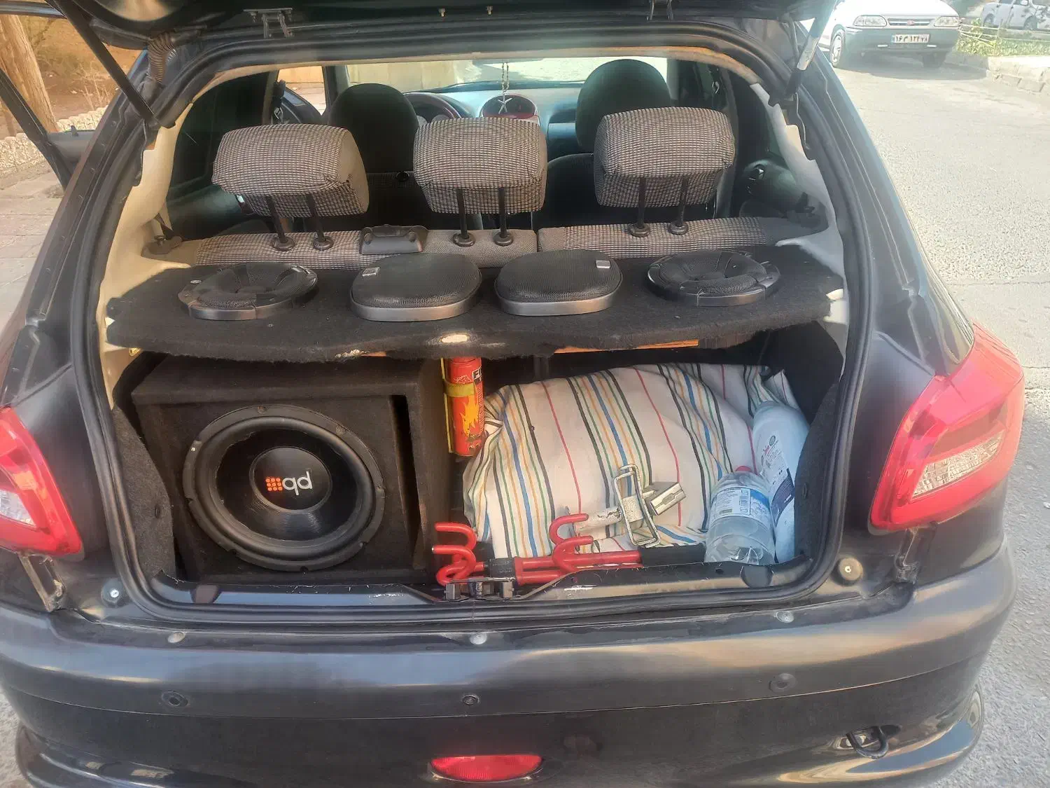 ۲۰۶ مدل۹۳|خودرو سواری و وانت|پرند, فاز ۵|دیوار