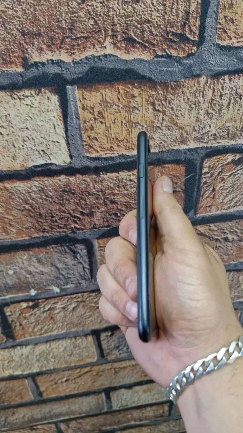 iphone se 2020|موبایل|ورامین, ورامین|دیوار