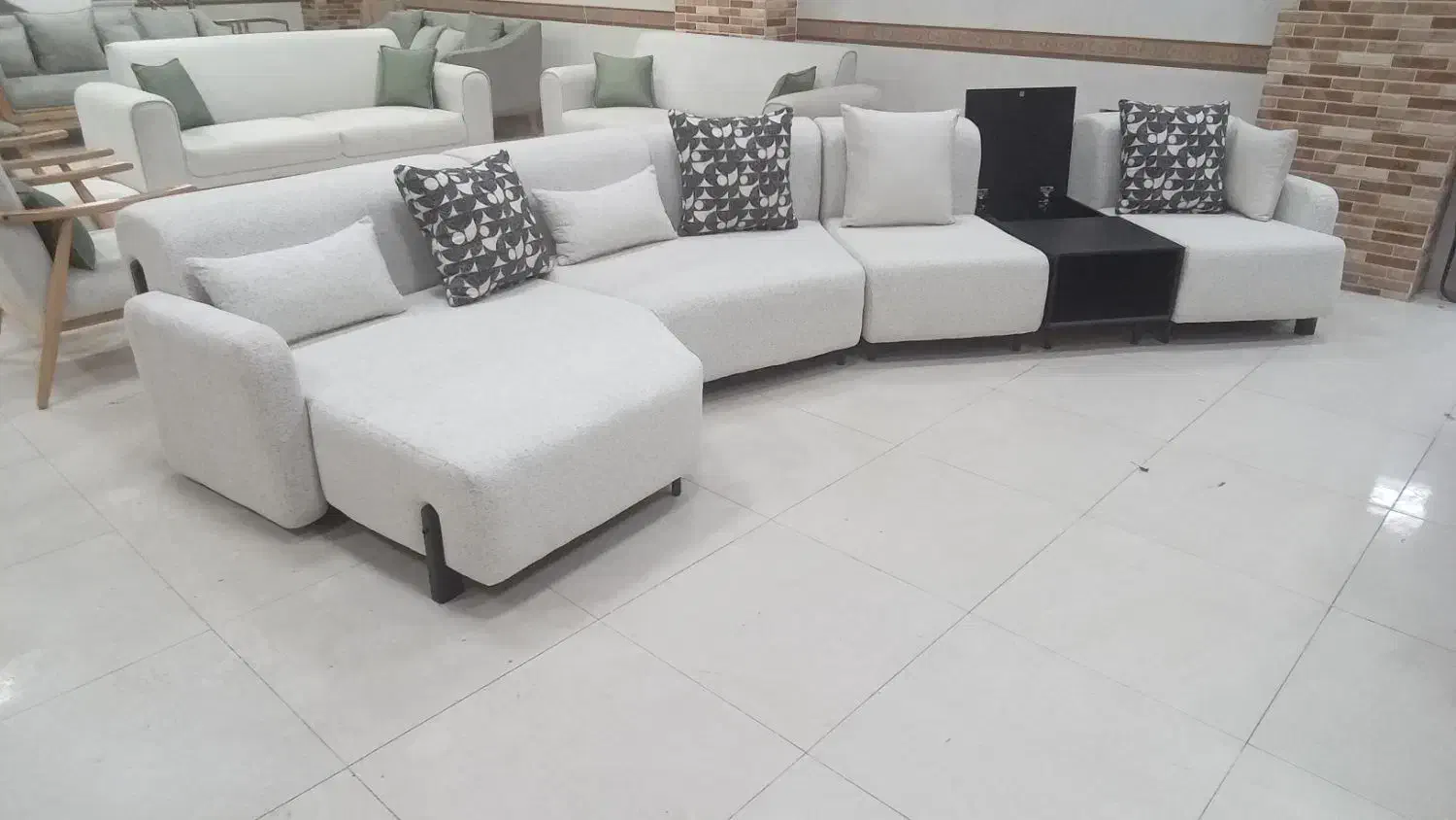 ال کاریزما|مبلمان خانگی و میز عسلی|قروه, |دیوار